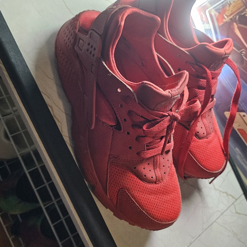 Nike Size 7y Huarache